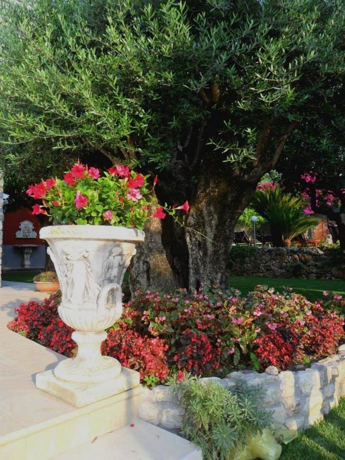 Le Favole Bed & Breakfast *