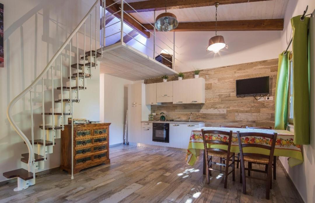 Le Favole Bed & Breakfast *